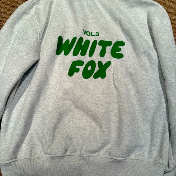 🩶White Fox Grey Hoodie🩶 - Picture 3 of 3